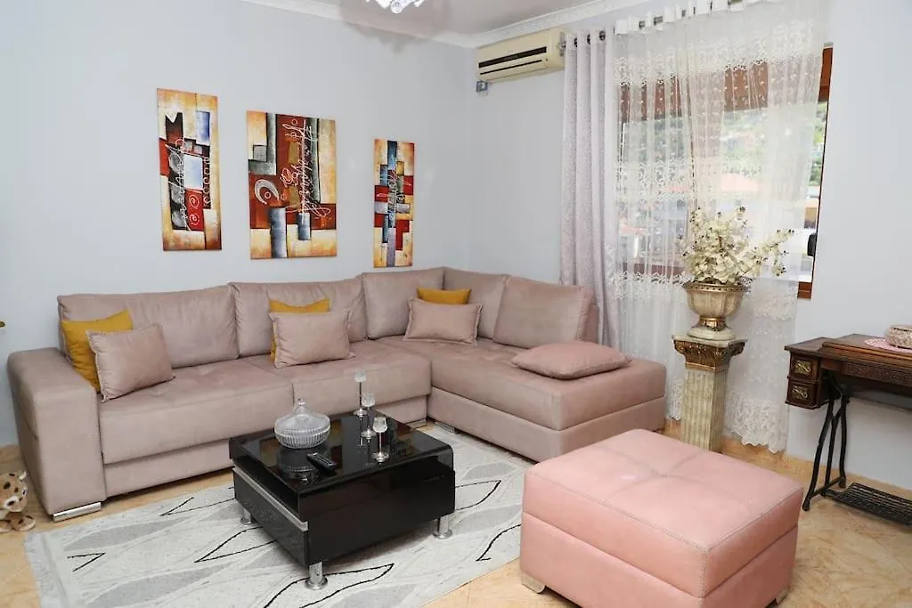 Antuan Apartment Berat